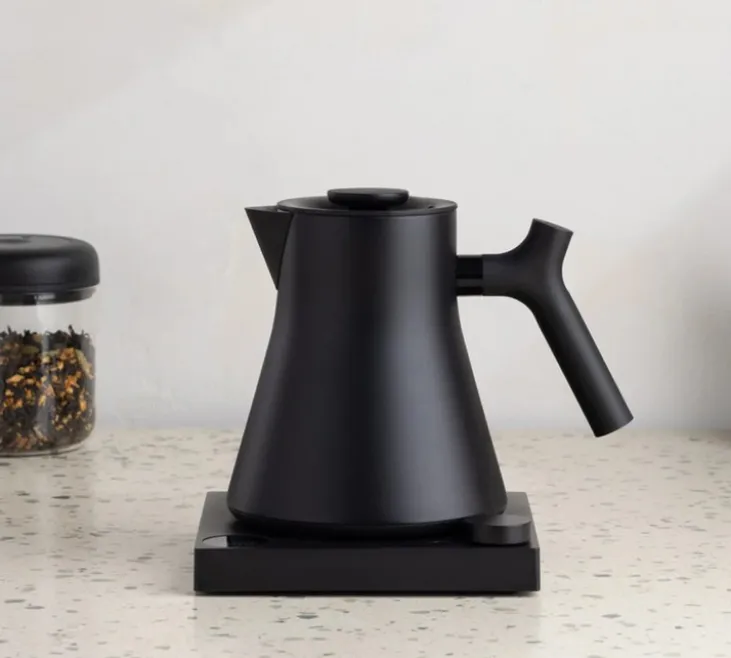 Bouilloire Corvo EKG Pro noir mat 0.9L - FELLOW
