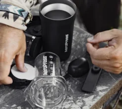 Cafetière nomade AEROPRESS GO Plus Noir