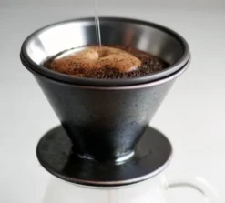 Dripper conique KINTO SCS-S01 en porcelaine noire 1 à 2 tasses