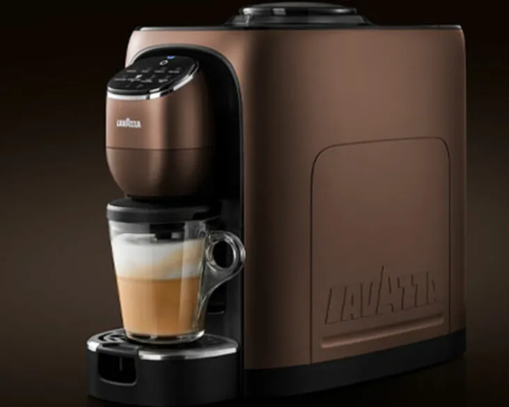 Expresso Broyeur LAVAZZA Assoluta "Beans to cup" 10 - Marron