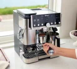 Machine expresso NINJA ES701EU Luxe avec tamper intégré