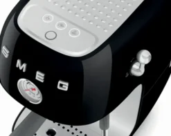 Machine expresso SMEG ECF03BLEU Noir avec Cold brew