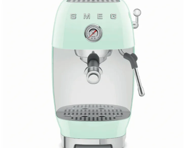 Machine expresso SMEG ECF03PGEU vert avec Cold brew