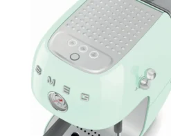 Machine expresso SMEG ECF03PGEU vert avec Cold brew