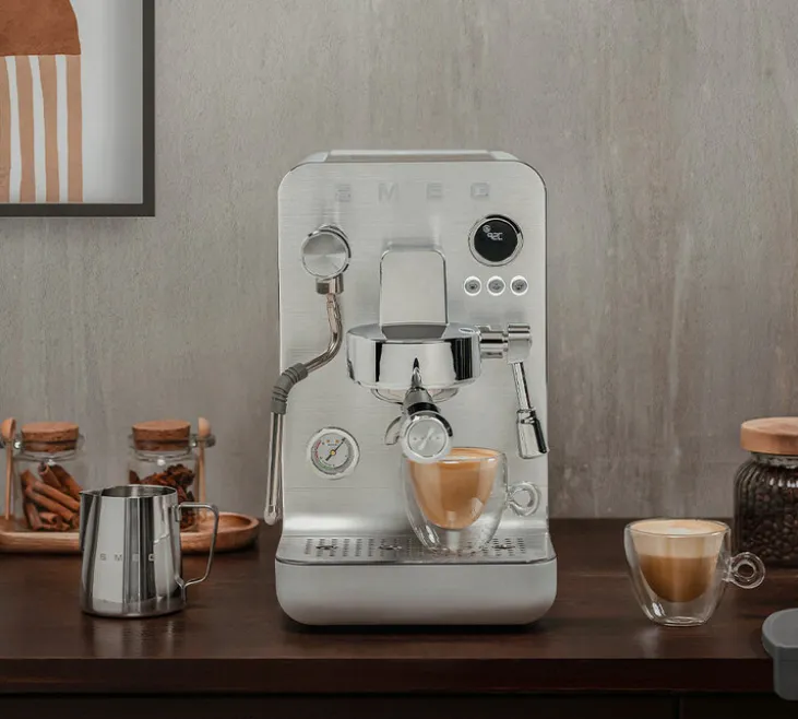 Machine Expresso SMEG EMC02WHMEU blanche