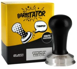 Pack Barista BARISTATOR : tamper, répartiteur, pichet à lait, tapis de tassage et 250 g de café en grain