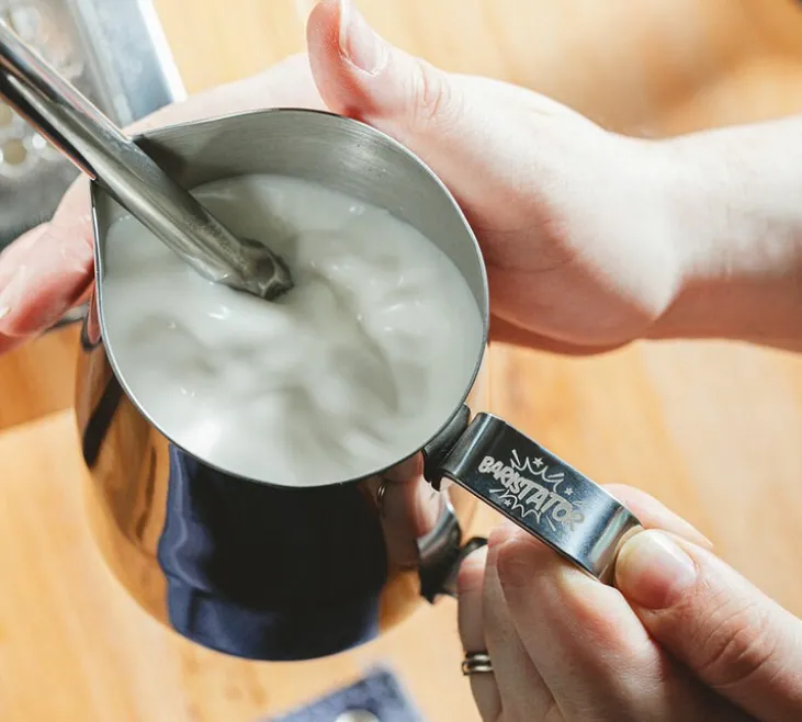 Pichet à lait BARISTATOR en inox 60 cl