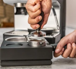 Station de tassage KRUPS avec bac à marc de café