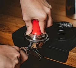 Tamper café BARISTATOR 58.6mm haute précision Bois Rouge